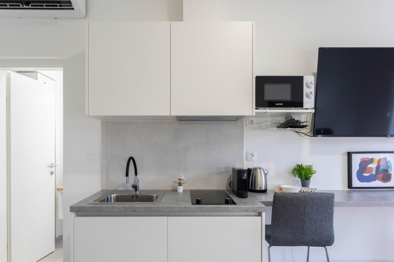 Bright And Modern Apartments In City Center 萨格勒布 外观 照片