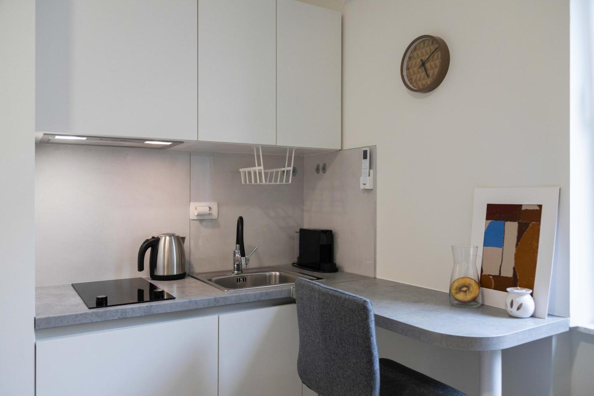 Bright And Modern Apartments In City Center 萨格勒布 外观 照片